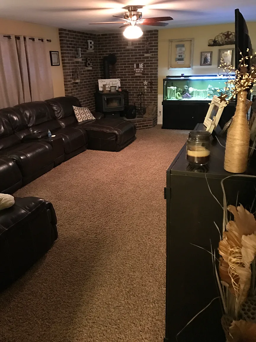 111 Carrigan St photo 1