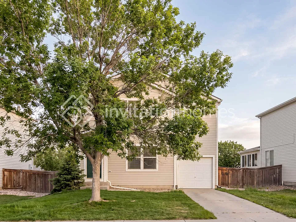 1320 Bluebird St