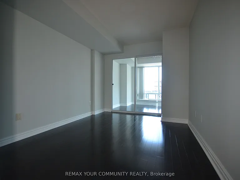 33 University Ave #1504 — Photo 8