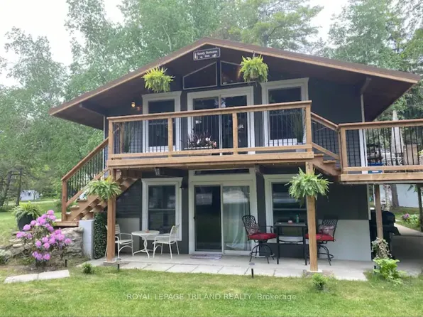 6329 William St, Lambton Shores, ON N0N 1J2