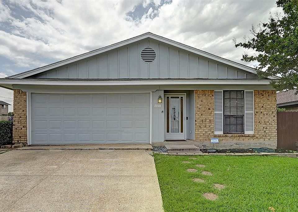 1st image of 2218 Sheraton Dr