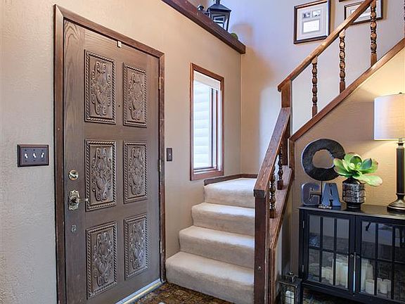 3rd image of 8125 Trendwood Dr