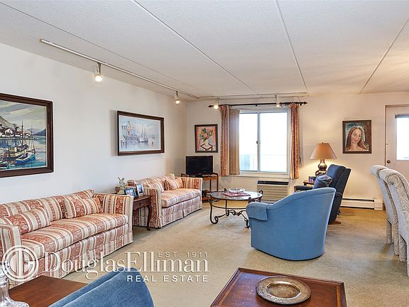 3rd image of 135 Post Ave APT 5E