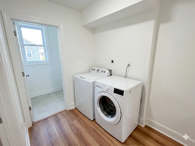 1837 Corcoran St NE — Photo 11