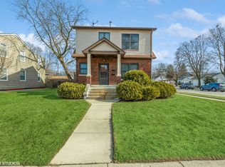 521 Lorraine Ave, Waukegan, IL 60085