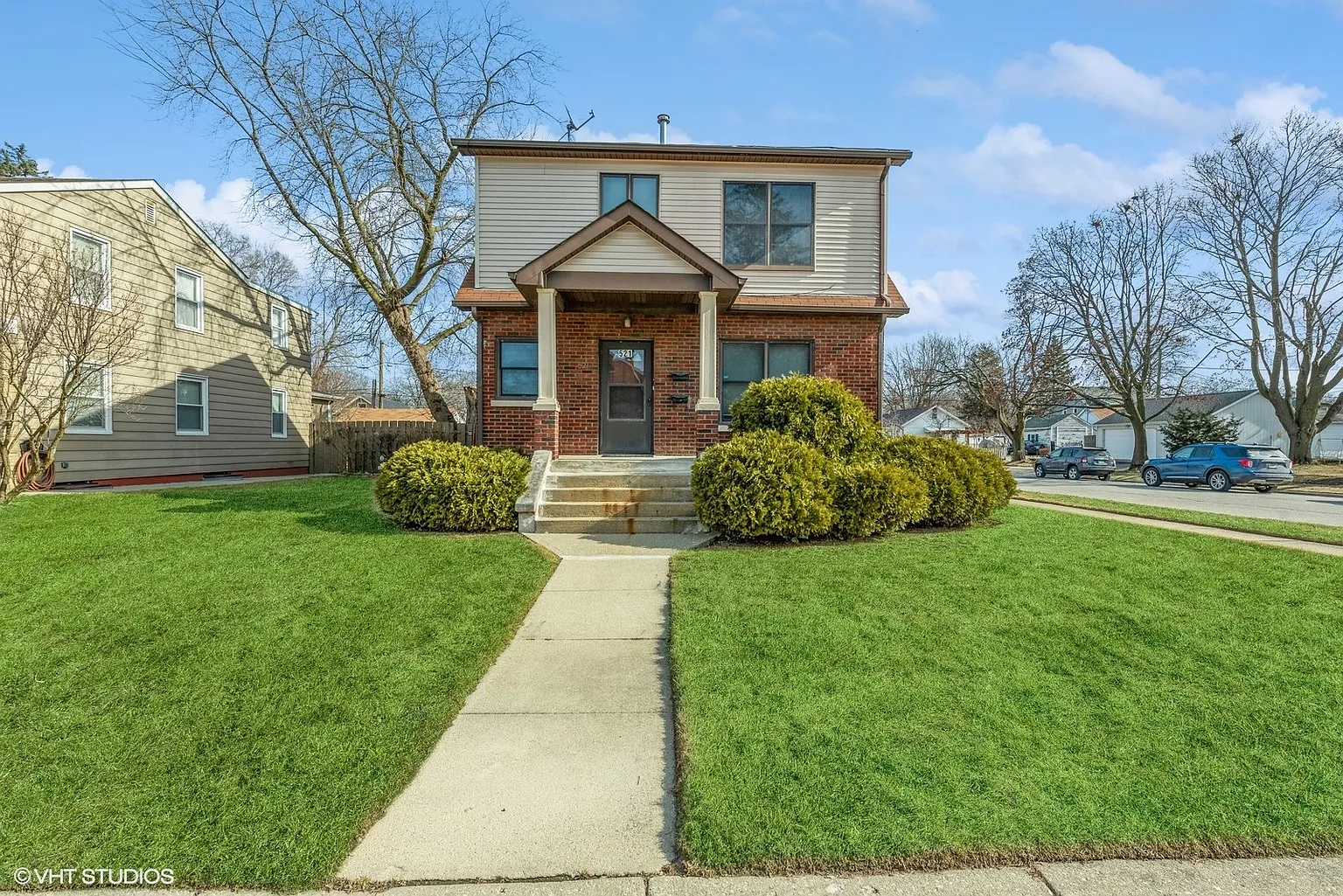 521 Lorraine Ave photo 1