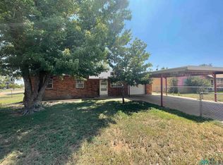905 N Lamar St, Texico, NM 88135