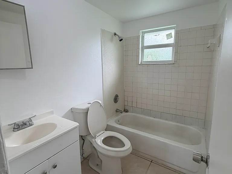 286 Lowell Ave #1 — Photo 3