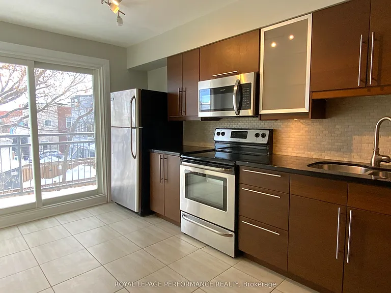 185 Cumberland St #B — Photo 11