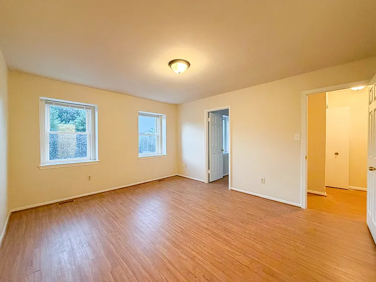 2407 Vineyard Ln — Photo 14