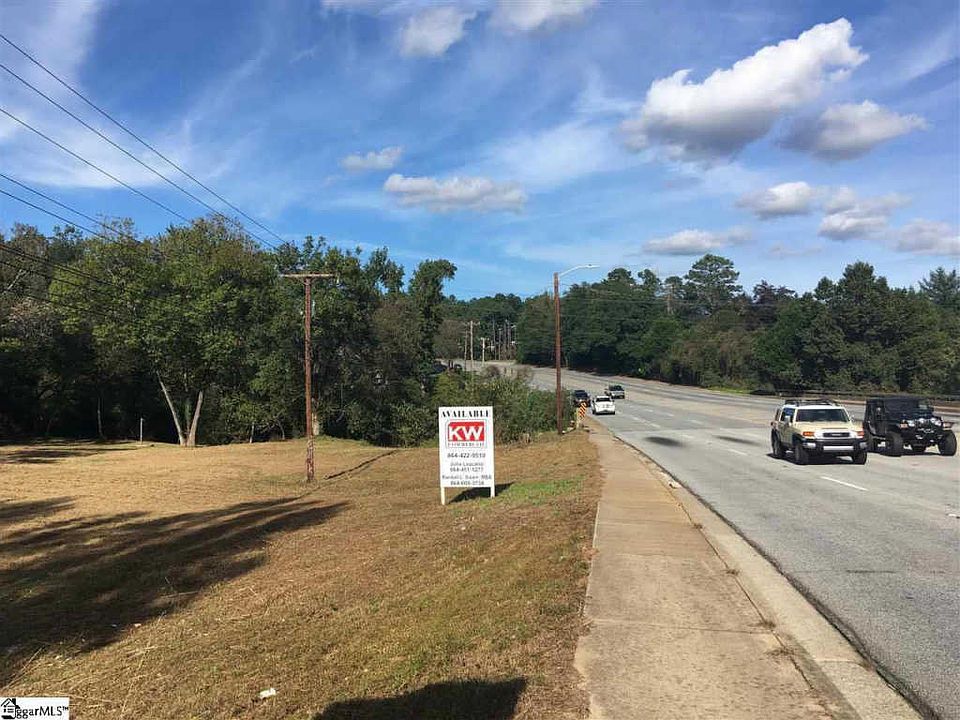 1st image of S Pleasantburg Dr