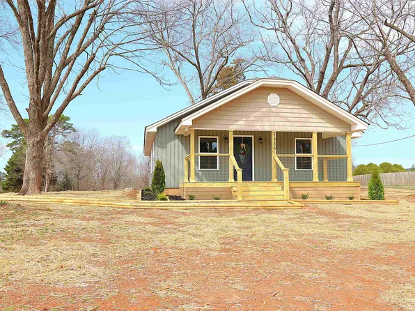 1736 Ezell Rd, Chesnee, SC 29323