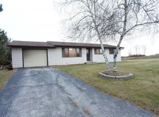 1168 Ridgeway Dr, Sturgeon Bay, WI 54235