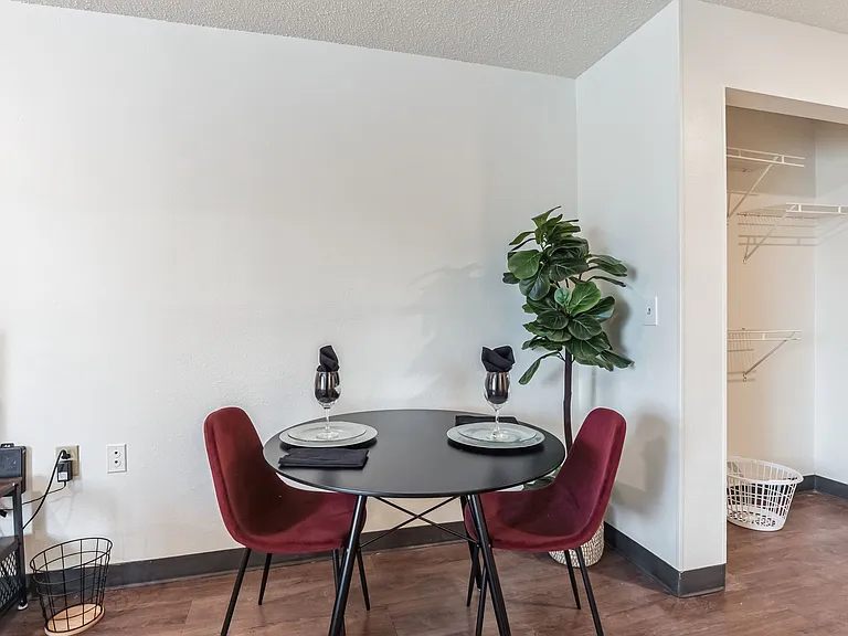 Vivo Living Charlotte University — Photo 10