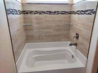 6800 Pritchett Woods Dr, Browns Summit, NC 27214