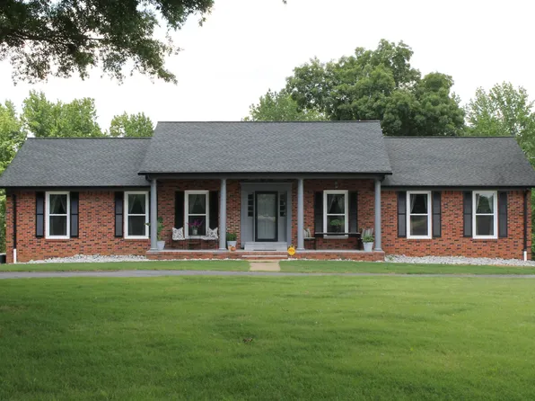1055 Williams Rd, Henderson, TN 38340