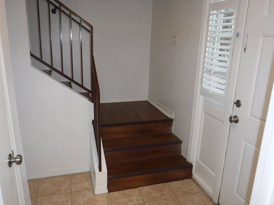 1625 Centerville Rd #2