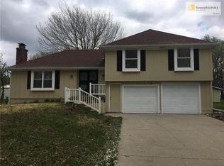 15503 Valley Rd, Belton, MO 64012