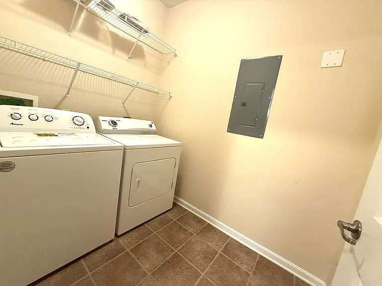 9400 Clubview Dr — Photo 8