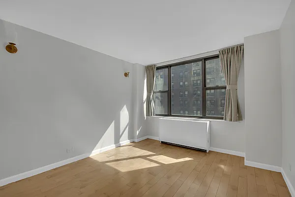Rented by Corcoran | media 16