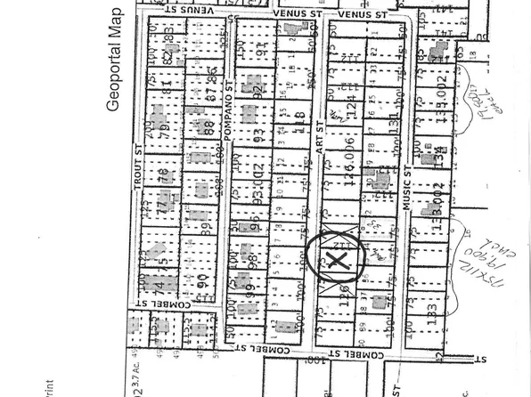 Art St, Waveland, MS 39576