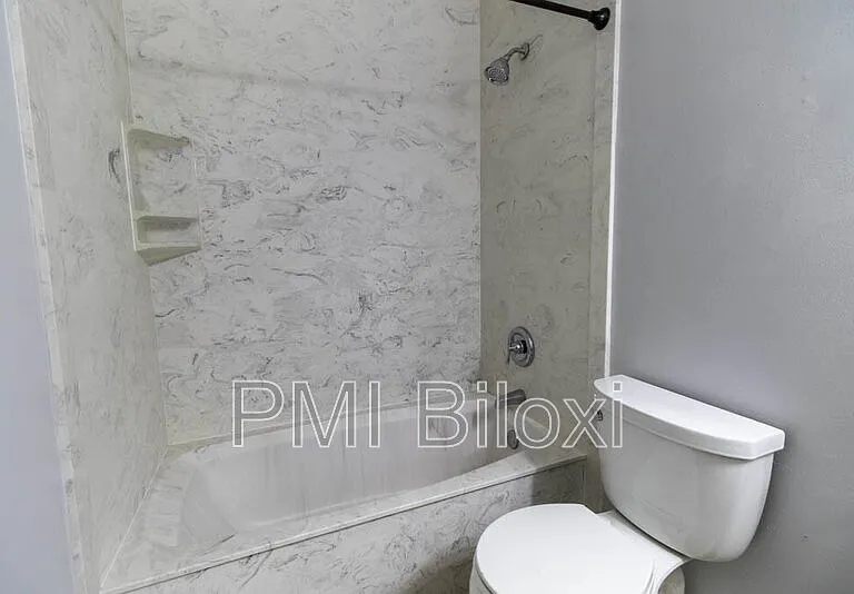 776 Whitney Dr — Photo 12