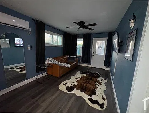 2 bed, 736 sqft, $1,700 — Photo 3