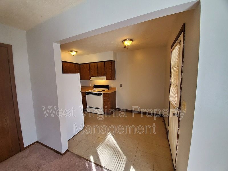 82 Beagle Club Rd APT 11, Jumping Branch, WV 25969 Zillow