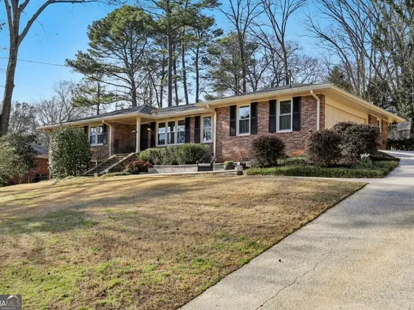 2736 Hunting Hill Ln, Decatur, GA 30033