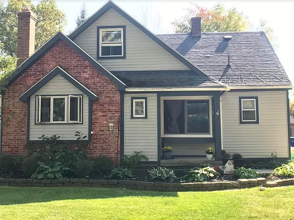 59 Canterbury Ct, Amherst, NY 14226