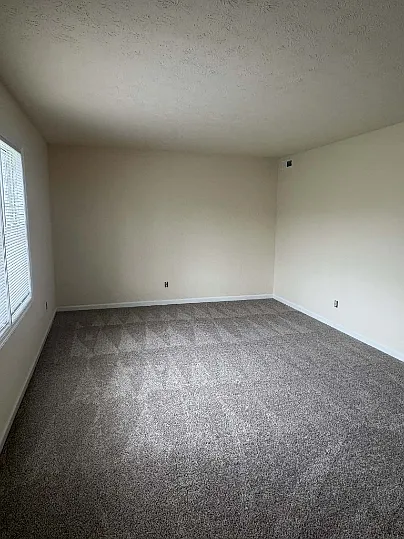 1721 Oshea St #B — Photo 2