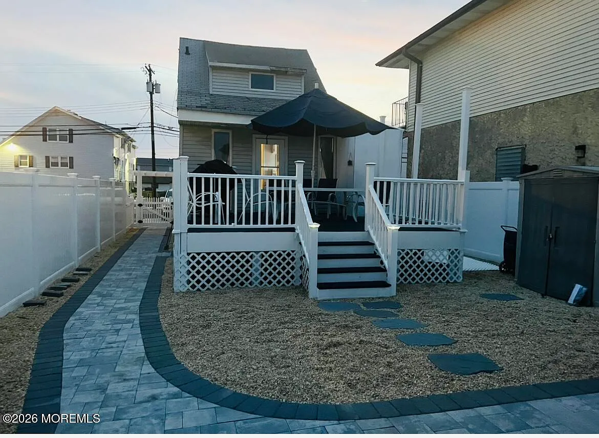 1704 Boulevard photo 1