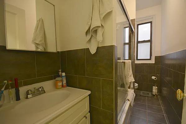 Rented by Keller Williams NYC | media 16