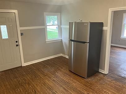 2nd image of 3125A N 27th St #4