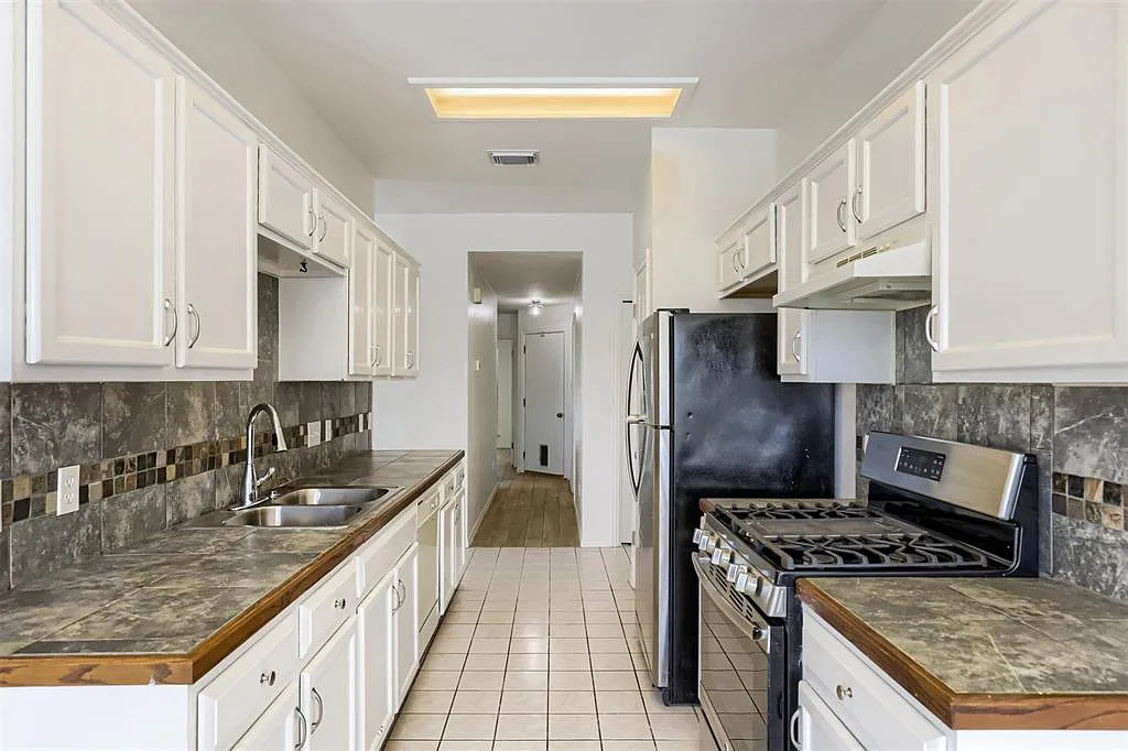 14601 Montoro Drive - 1 — Photo 4