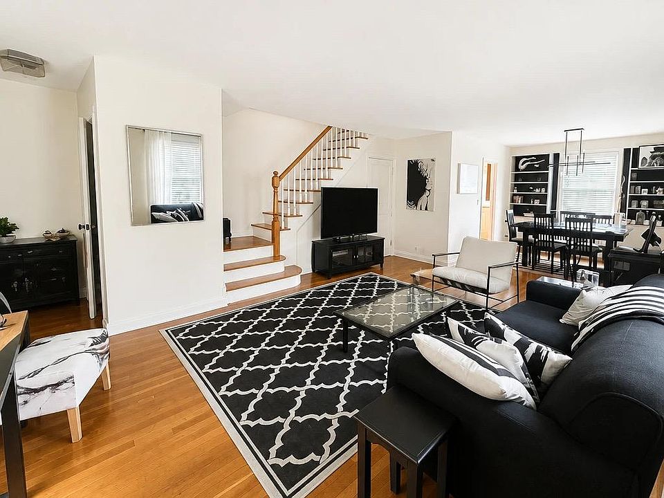 1st image of 109 N Broadway #H1