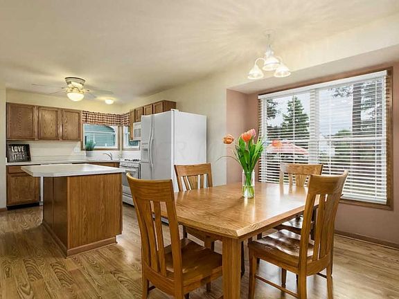 5th image of 6891 Olga Ct