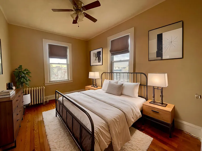145 Maple St #2 — Photo 8