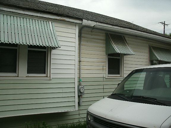 5th image of 265 Parkway Dr
