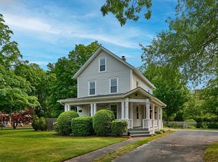 103 Holyoke St, Easthampton, MA 01027
