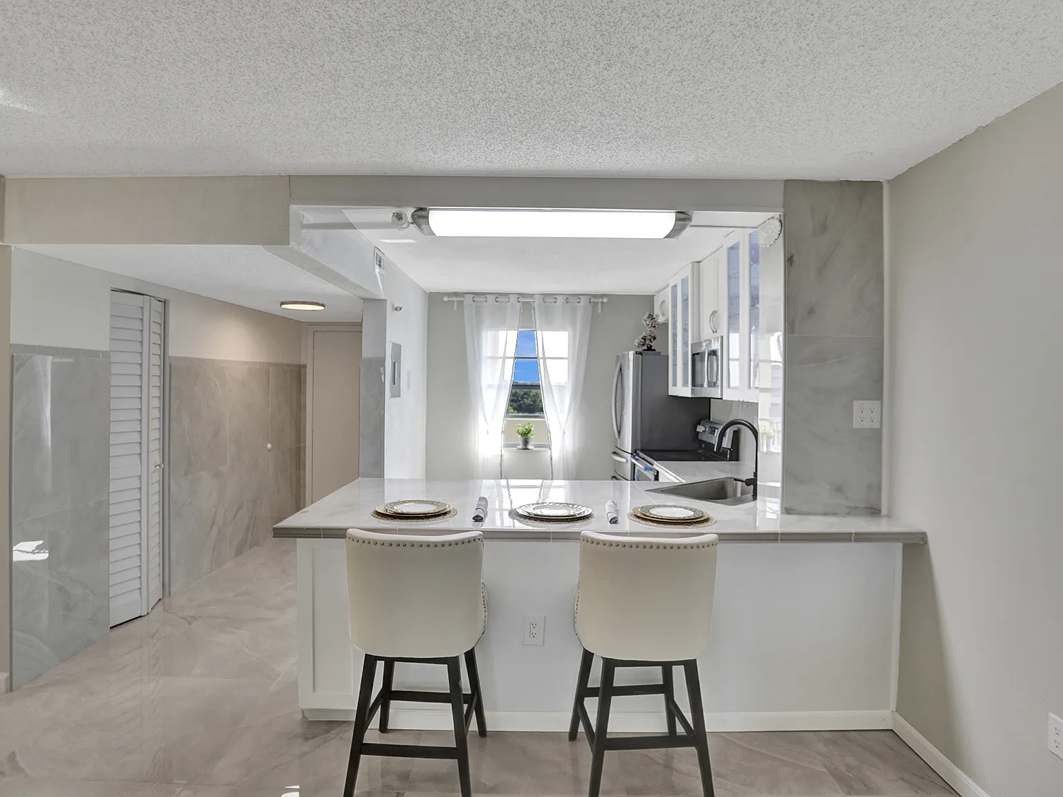 2 bed, 1260 sqft, $1,800 — Photo 4