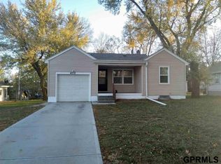 4215 Evans St, Omaha, NE 68111
