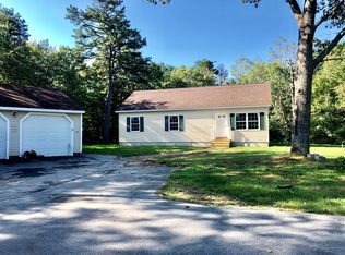 25 Oakwood Dr, Hollis Center, ME 04042