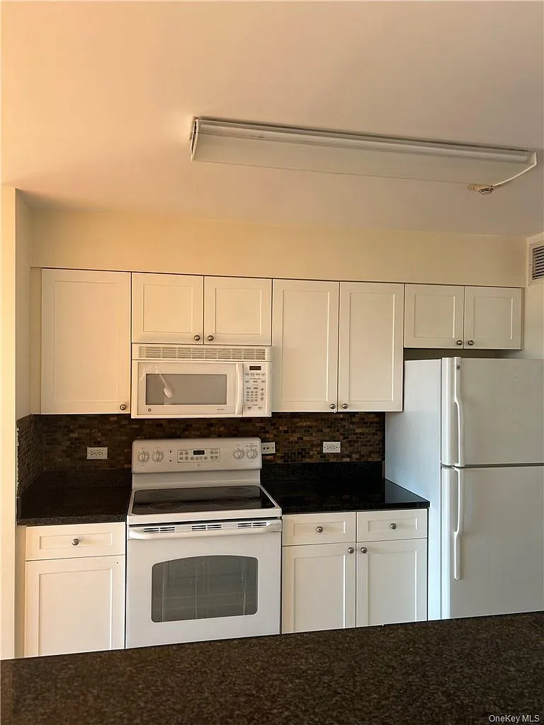 1 bed, 1.0 bath, 931 sqft, $3,100 — Photo 4
