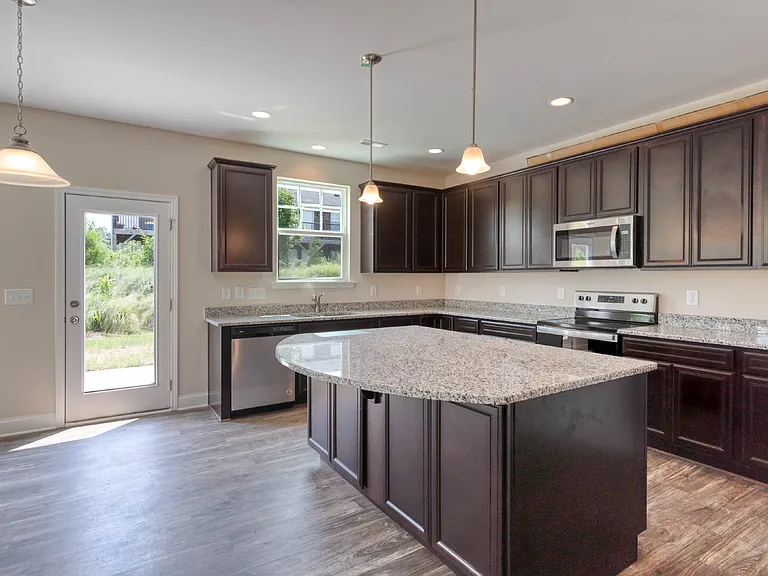 137 Princeton Hill Dr — Photo 16