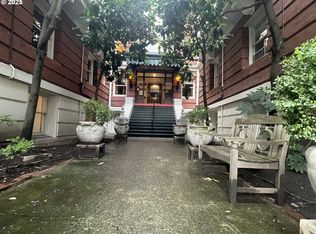 2083 NW Johnson St APT 5, Portland, OR 97209