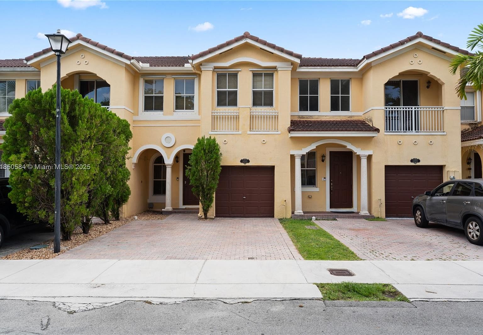 14968 SW 8th Ln, Miami, FL 33194 | MLS #A11850584 | Zillow