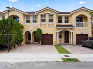 14968 SW 8th Ln, Miami, FL 33194