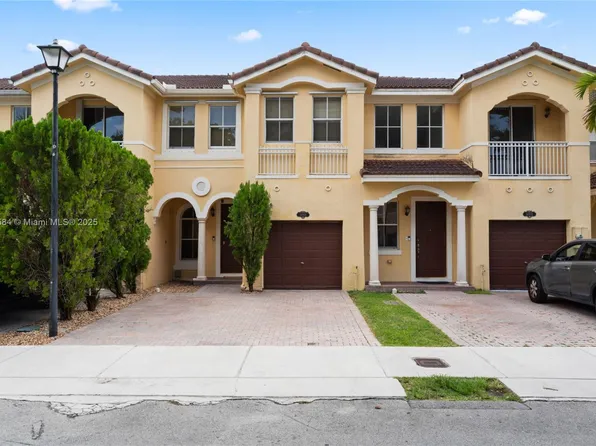 14968 SW 8th Ln, Miami, FL 33194