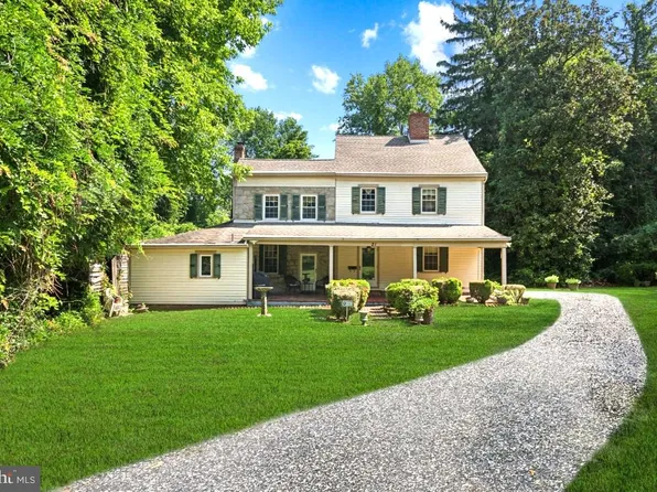 21 Turner St, Mantua, NJ 08051
